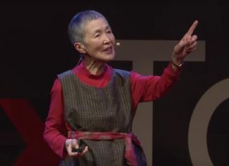 ปรบมือรัวๆ คุณยายวัย 81 คิดแอพฯ เกมมือถือเพื่อคนแก่
