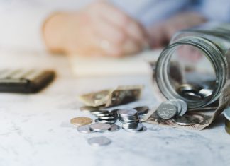 7 วิธี “บริหารเงิน” ให้พอใช้และเหลือออม