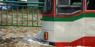 ทำความเข้าใจพื้นที่กทม. เหตุใด “น้ำท่วม” เมื่อฝนตกหนัก