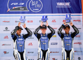 ดาวรุ่ง AMA คว้าชัยเปิดหัว YAMAHA R3 bLU cRU Thailand