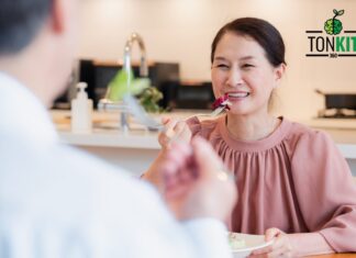 “ไลอ้อน” มอบรอยยิ้มสดใสให้ผู้สูงวัย “เคี้ยวคล่อง กลืนง่าย” ด้วยเทคนิค KENKOBI
