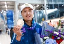 “โปรเพชร” สดมภ์ นำทัพกอล์ฟไทยกลับถึงไทย หลังคว้าเหรียญประวัติศาสตร์เอเชียนเกมส์ 2026